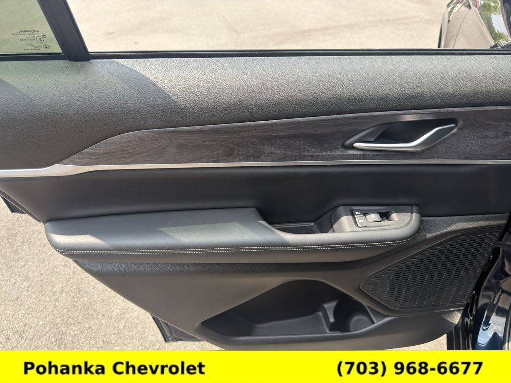 Used 2024 Jeep Grand Cherokee L Limited AWD/4WD image 25