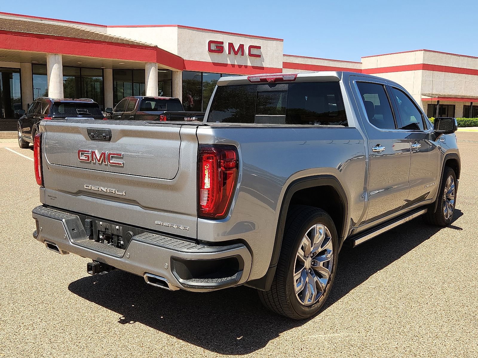 Used 2024 GMC Sierra 1500 Denali w/ Denali Reserve Package image 4