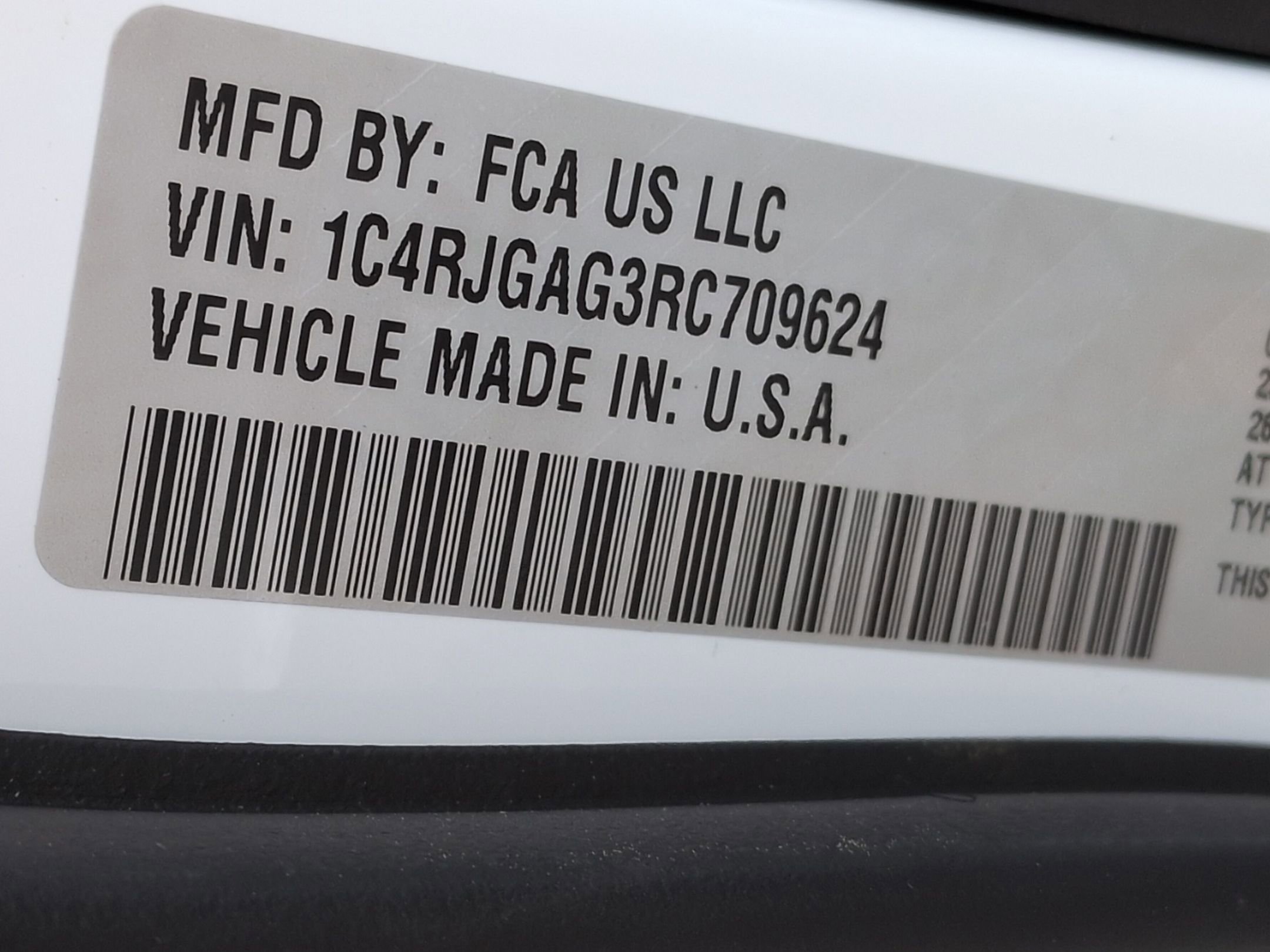 Used 2024 Jeep Grand Cherokee Altitude image 36