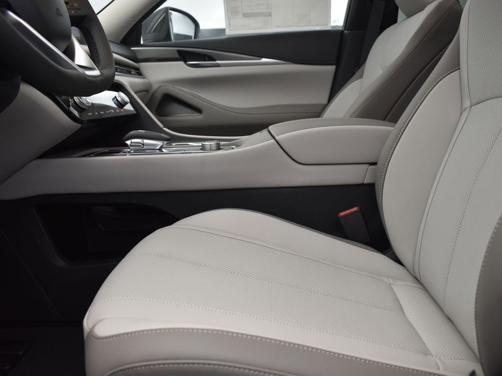 Used 2026 INFINITI QX60 Pure w/ Cargo Package image 13