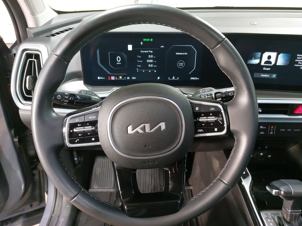 Used 2024 Kia Sorento SX image 19