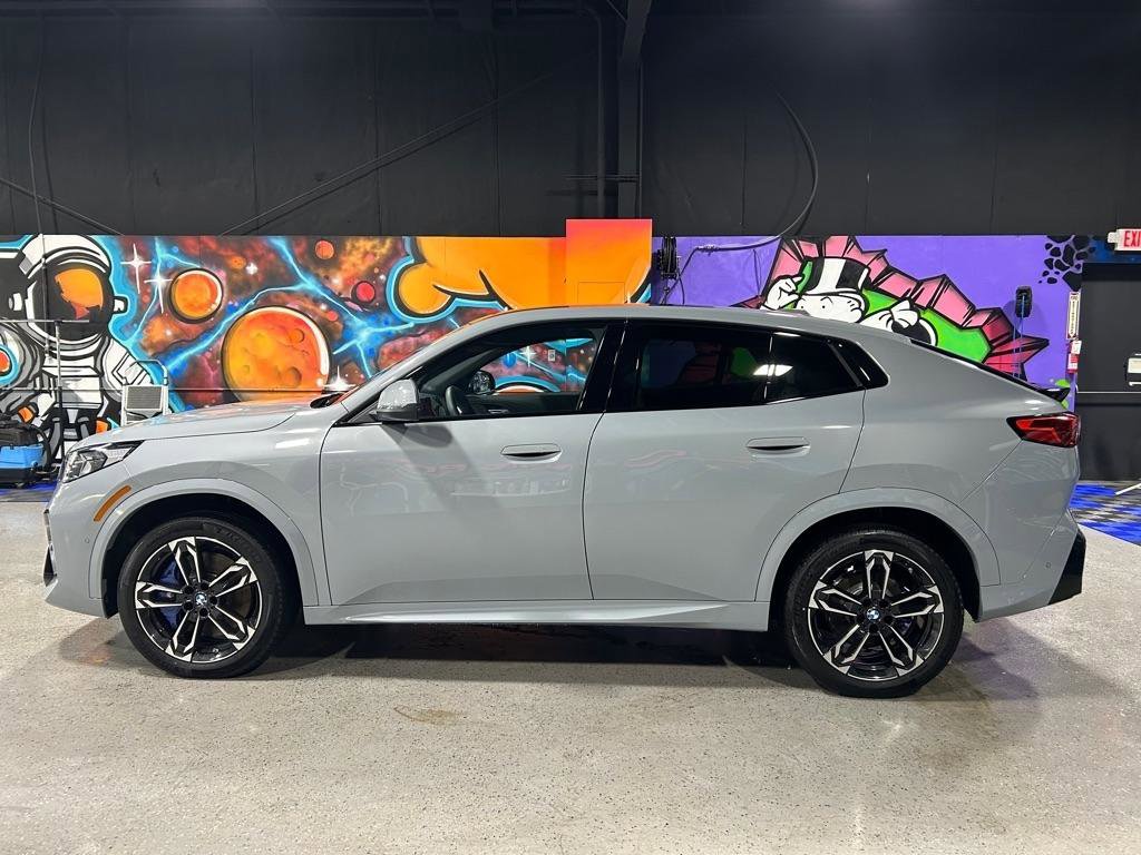 Used 2026 BMW X2 xDrive28i image 2