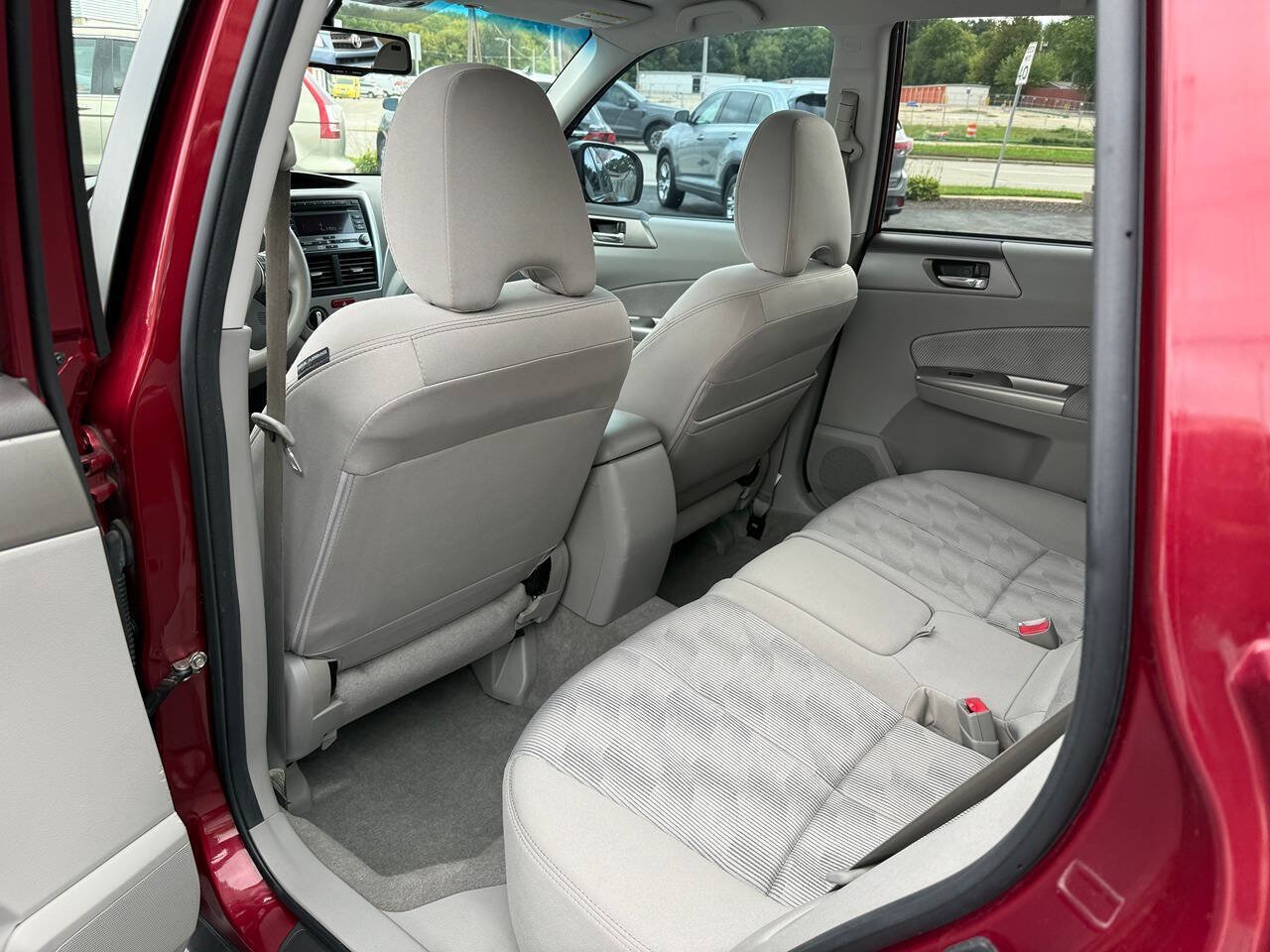 Used 2010 Subaru Forester 2.5X Premium AWD/4WD image 62