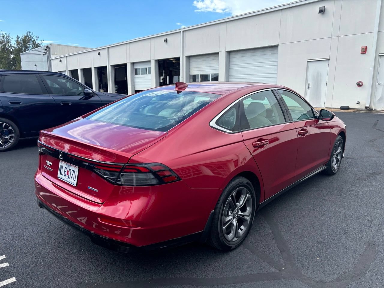 Used 2025 Honda Accord EX-L image 3