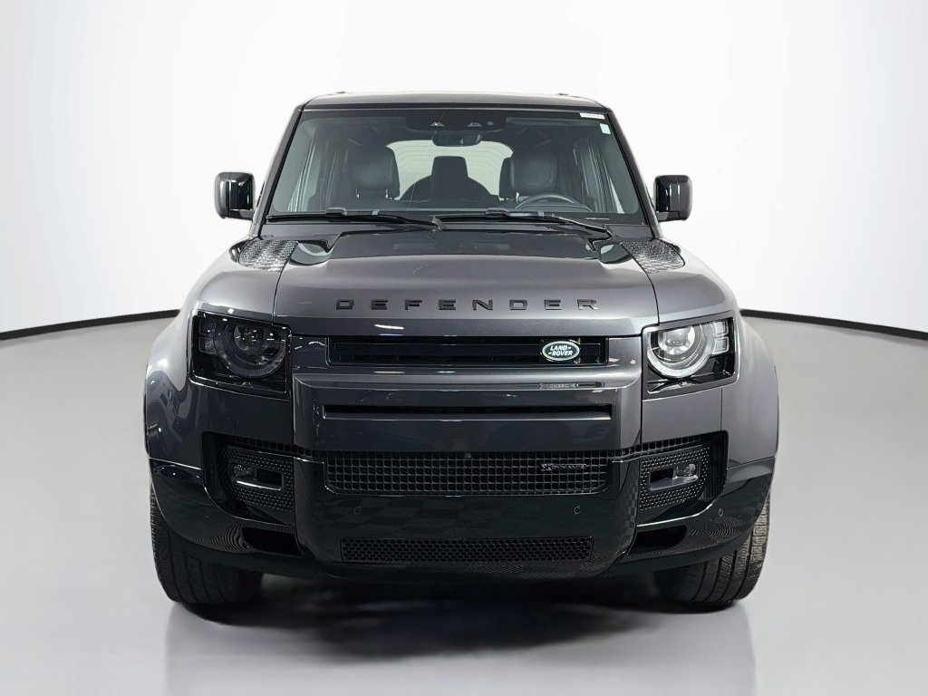 Used 2023 Land Rover Defender 110 X-Dynamic SE AWD/4WD image 2