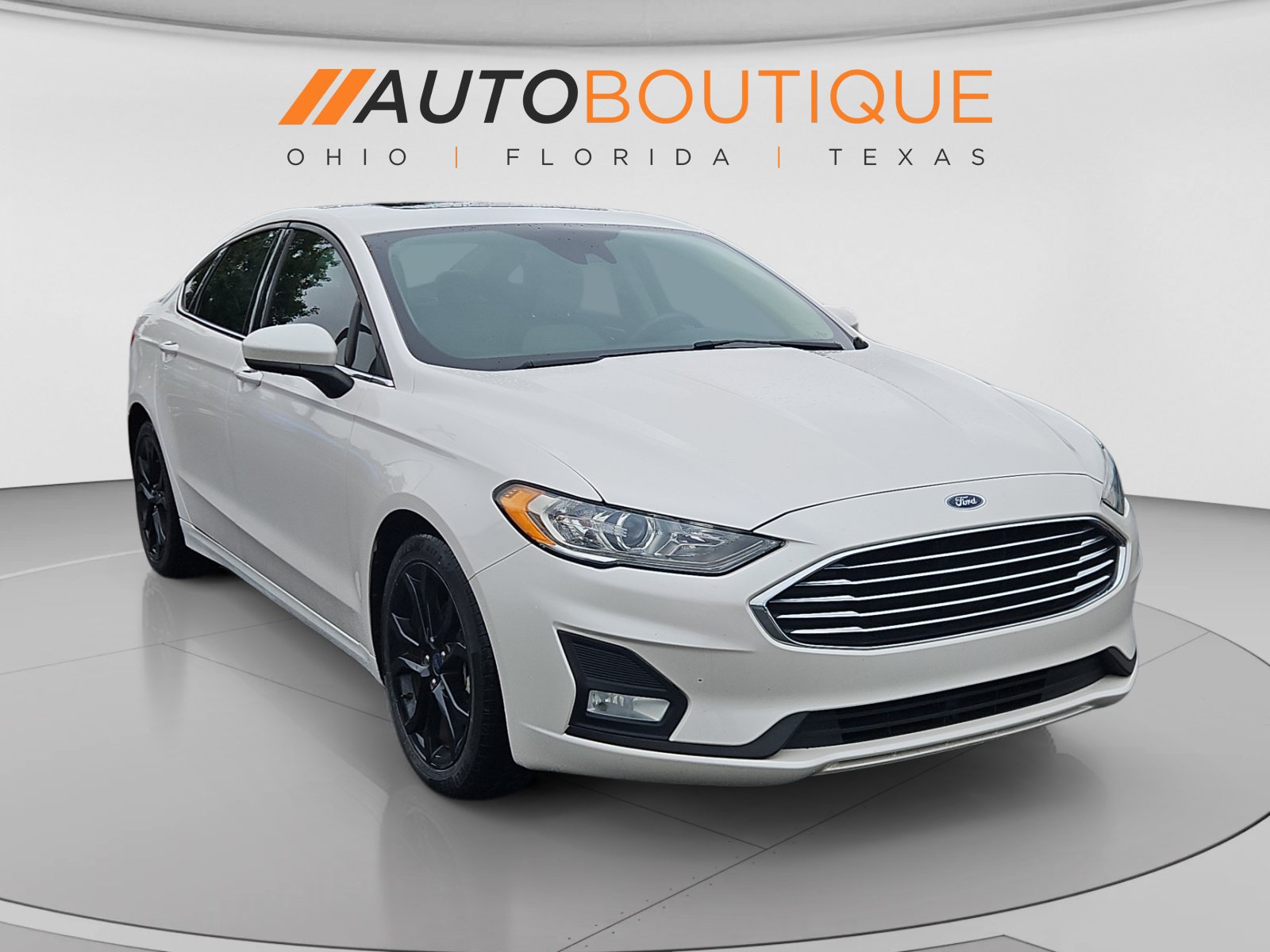 Used 2020 Ford Fusion SE w/ Equipment Group 151A FWD image 7