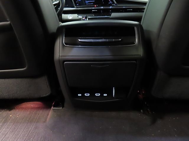 Certified 2024 Cadillac Escalade ESV V w/ LPO, ONYX Package AWD/4WD image 30