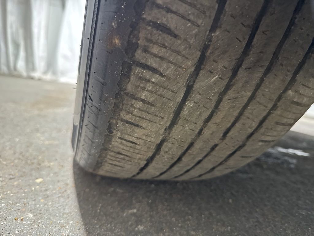 Used 2023 Nissan Rogue SV image 41