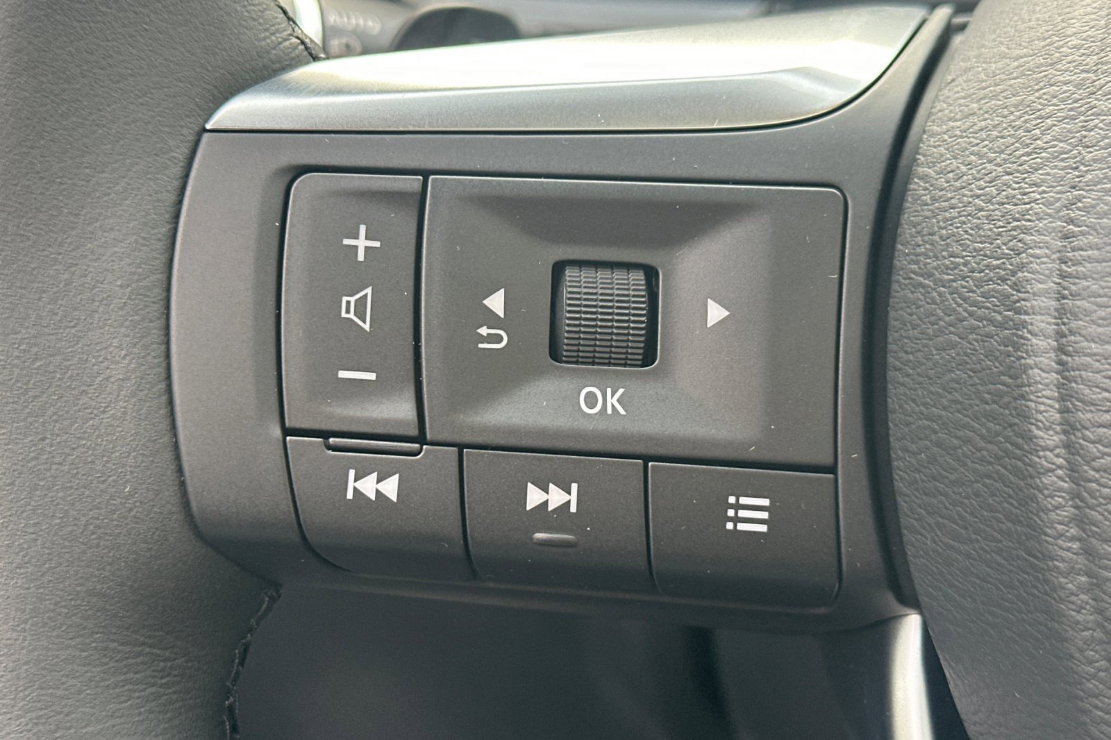 New 2026 INFINITI QX60 Pure w/ Cargo Package image 28