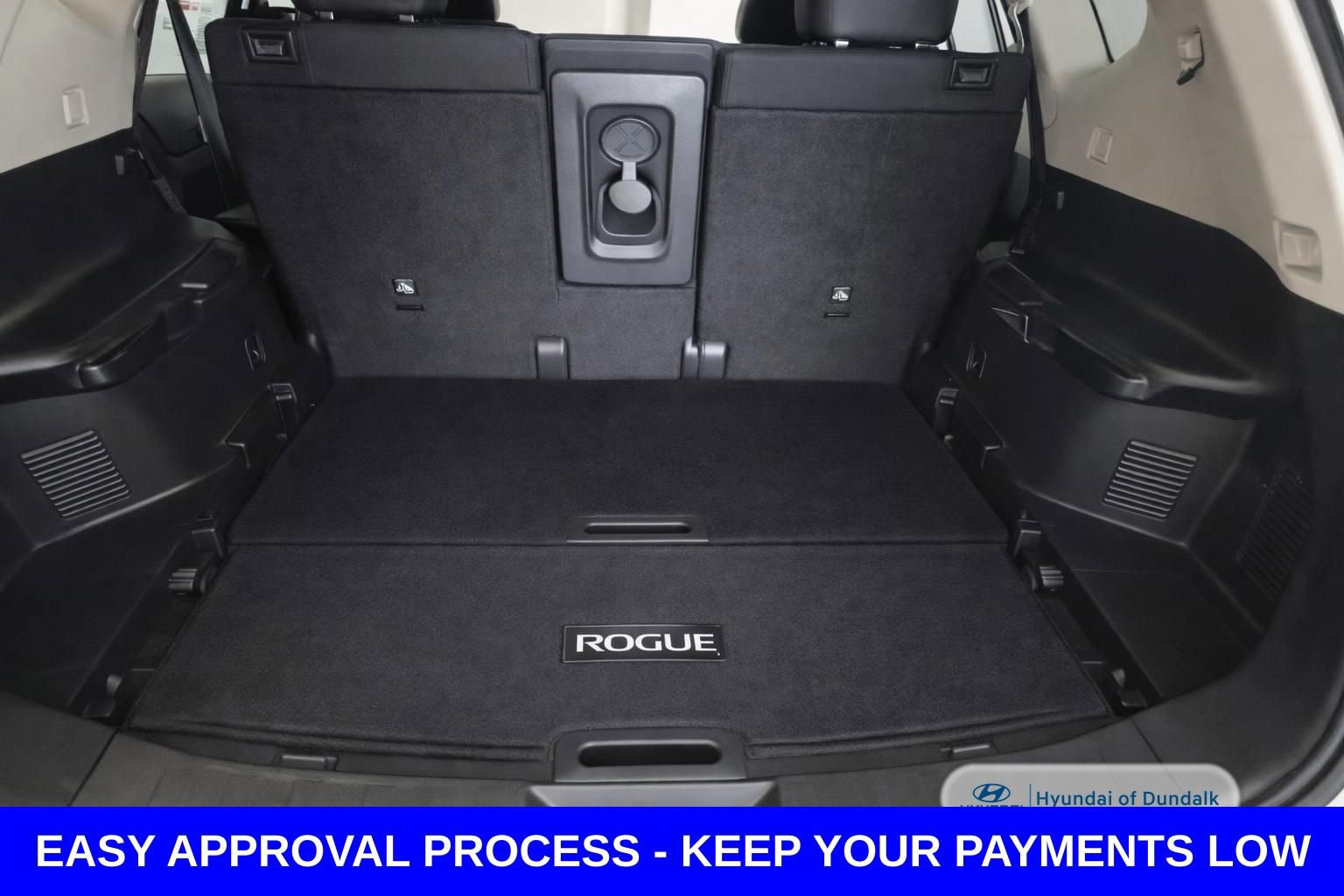 Used 2020 Nissan Rogue SV w/ Sun & Sound Touring Package image 18