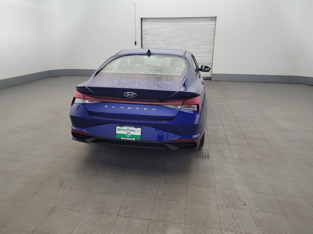 Used 2023 Hyundai Elantra SEL FWD image 7