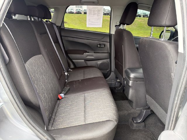 Used 2025 Mitsubishi Outlander Sport AWD image 29