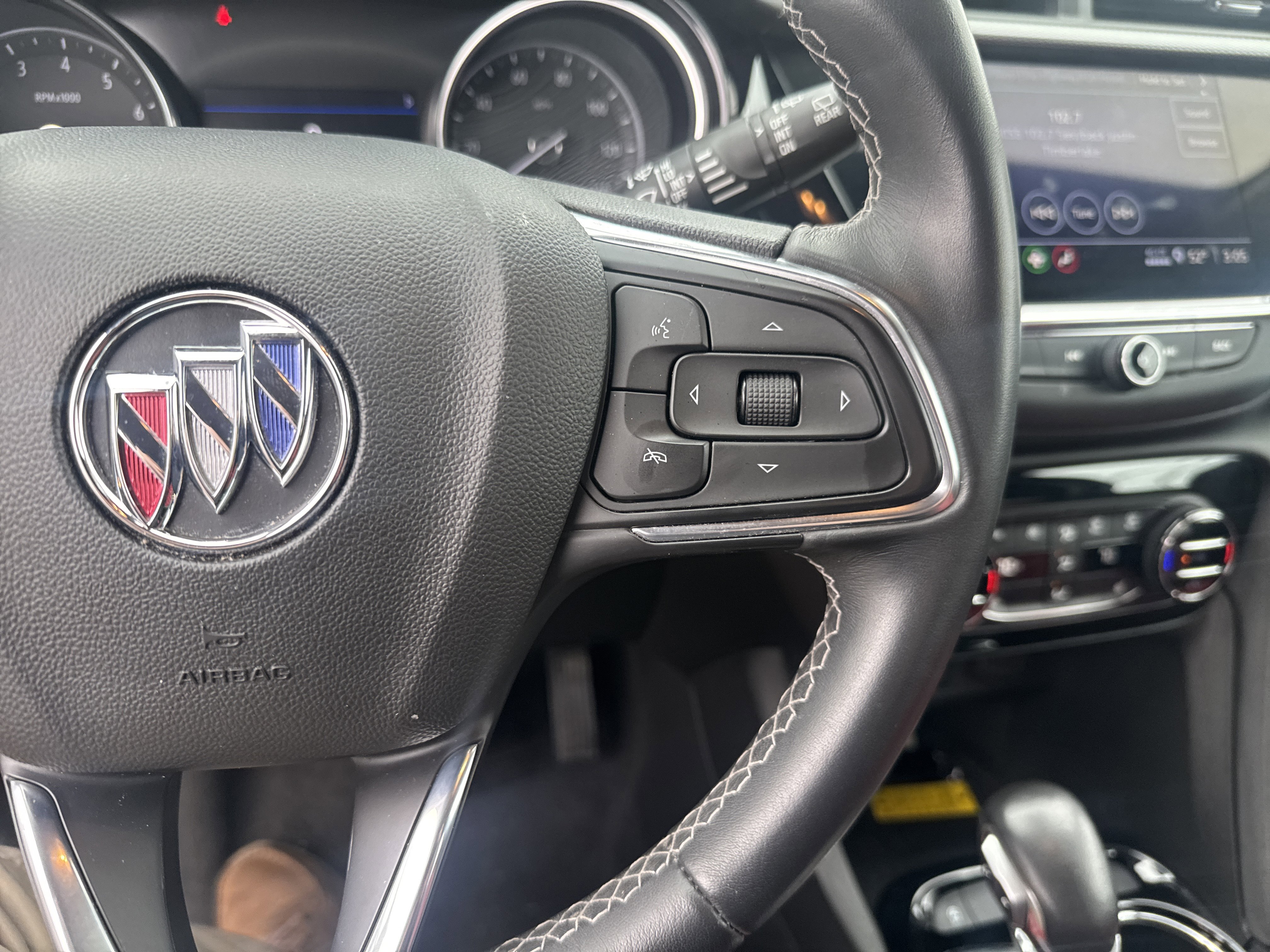 Used 2022 Buick Encore GX Select w/ Sport Touring Package image 19