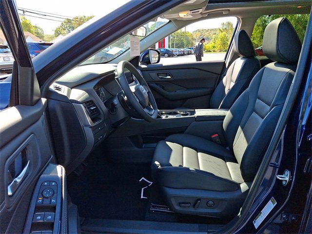 New 2026 Nissan Rogue SV w/ SV Premium Package image 5