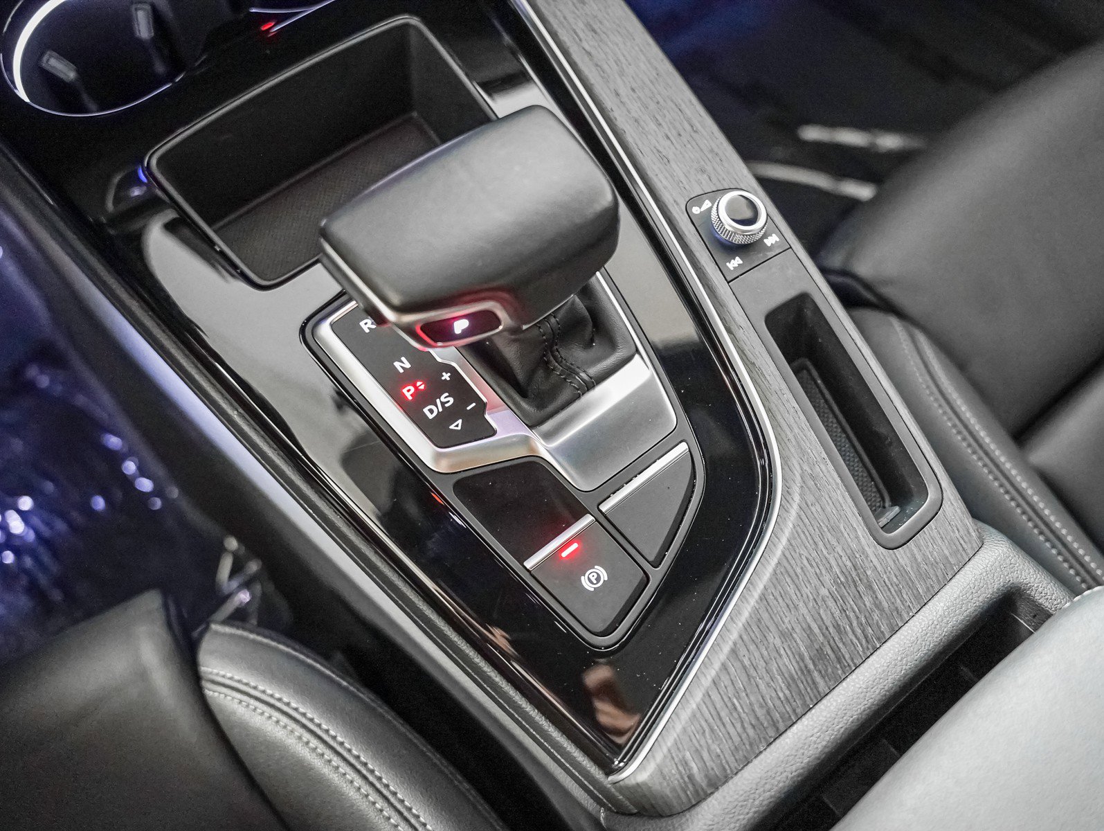 Used 2023 Audi A5 2.0T Premium w/ Convenience Package image 18