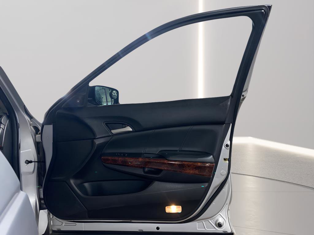 Used 2012 Honda Crosstour EX-L image 12