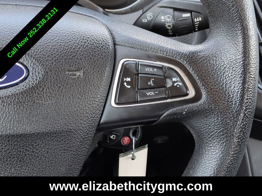 Used 2018 Ford Focus SE FWD image 21