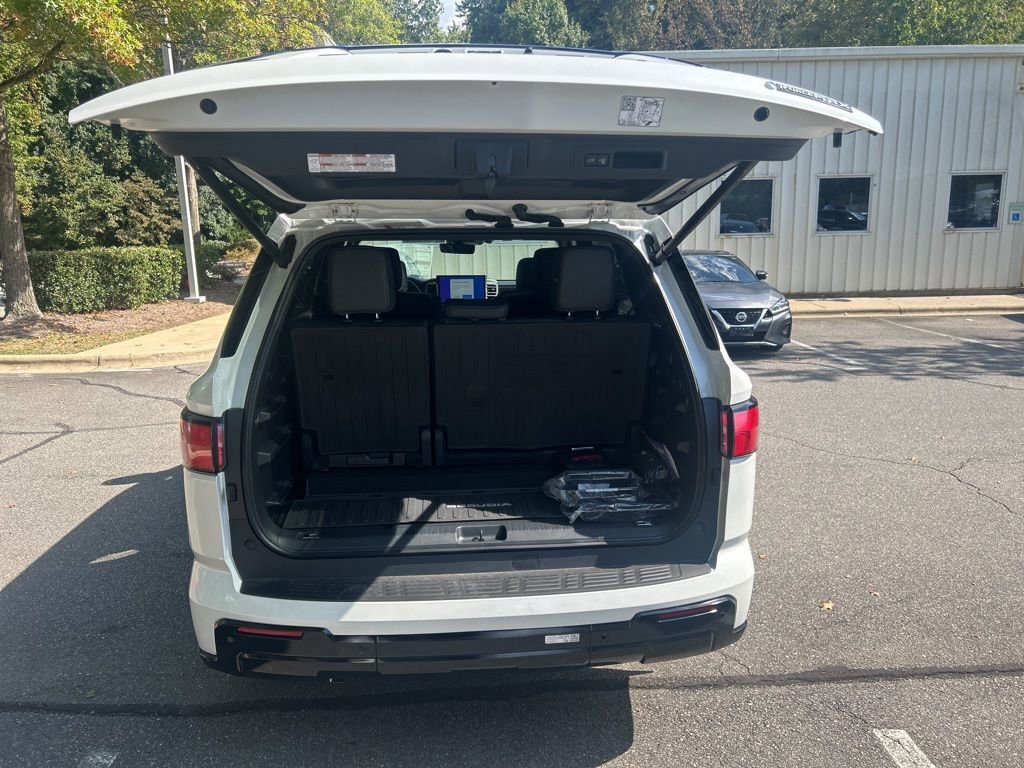 New 2026 Toyota Sequoia Platinum image 5