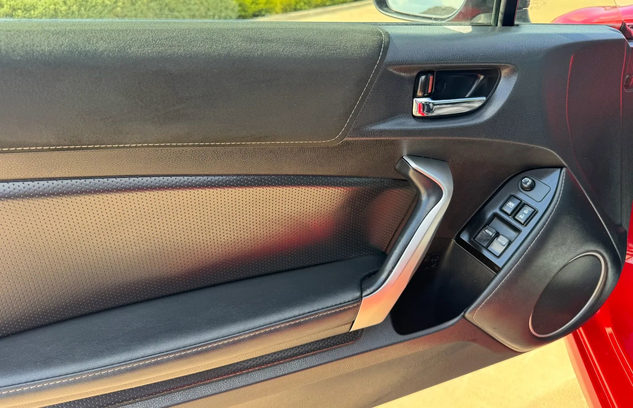 Used 2020 Toyota 86 RWD image 25