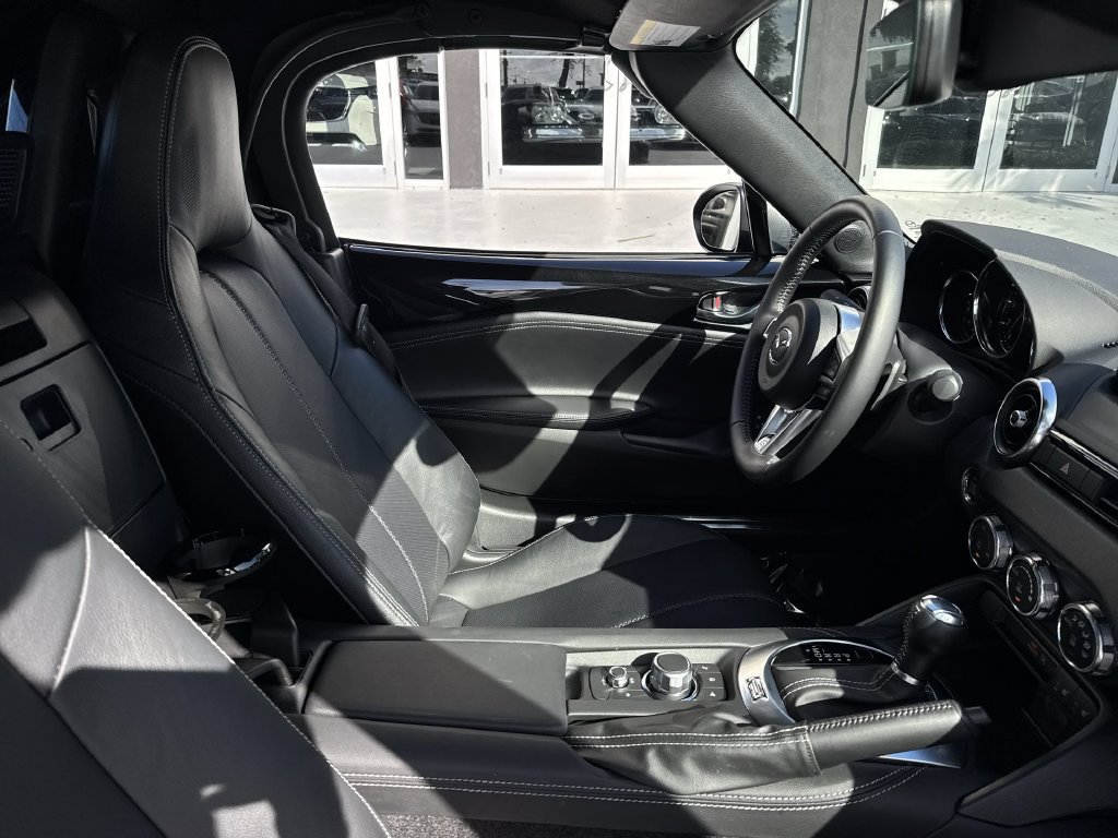 Used 2025 MAZDA MX-5 Miata Grand Touring w/ Appearance Package RWD image 15