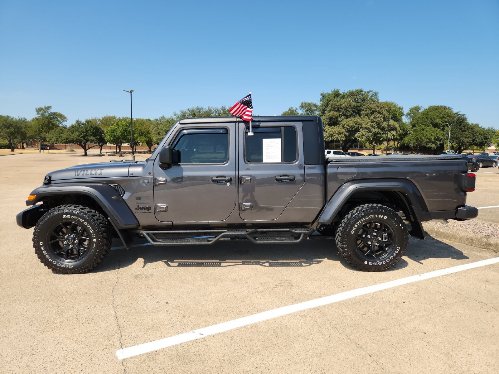 Used 2025 Jeep Gladiator Sport AWD/4WD image 3