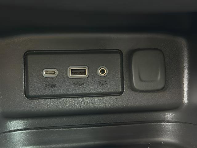 Used 2024 Chevrolet Equinox LT AWD/4WD image 10