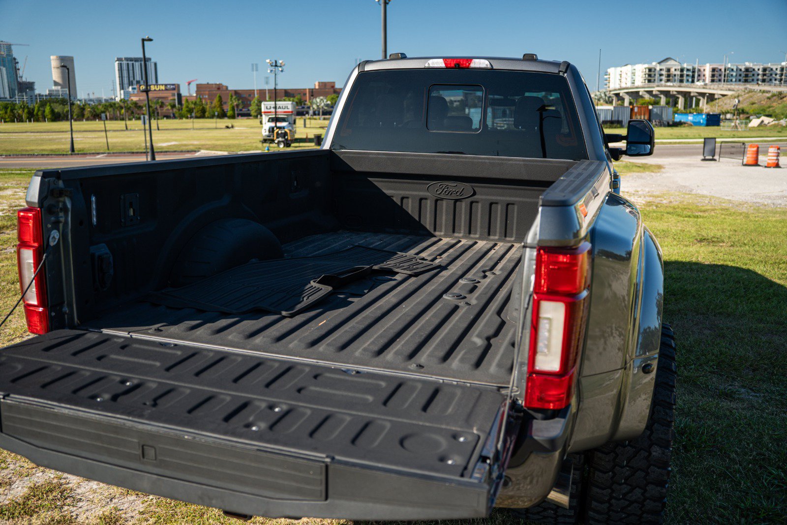 Used 2021 Ford F450 Platinum AWD/4WD image 26