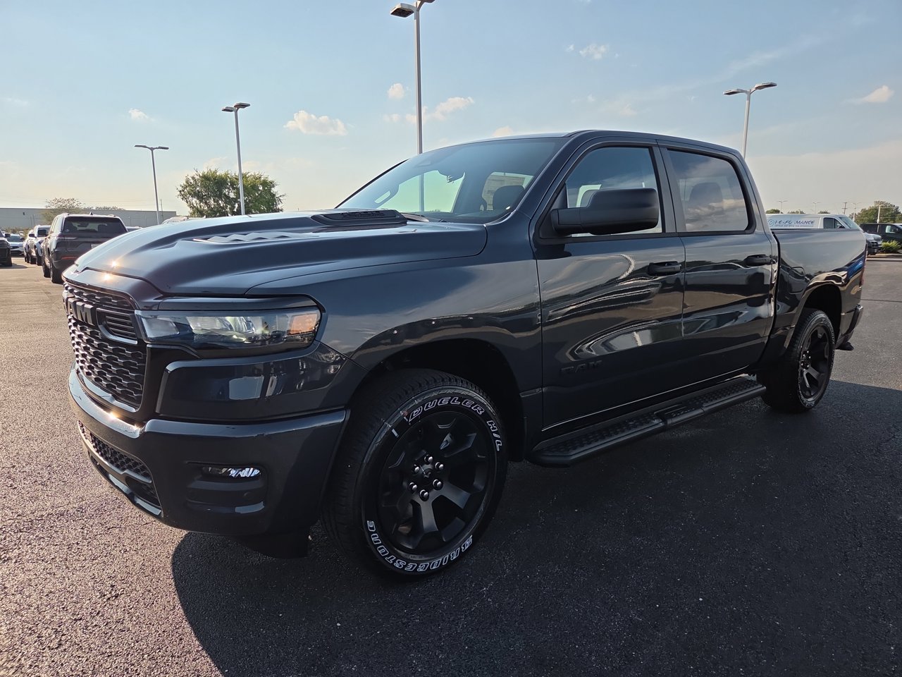 New 2026 RAM 1500 Express AWD/4WD image 23