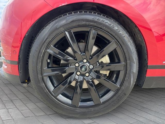 Used 2019 Land Rover Range Rover Velar R-Dynamic SE image 9