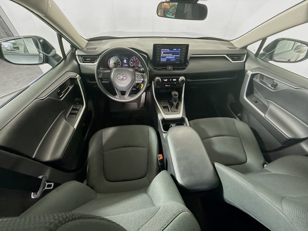 Certified 2021 Toyota RAV4 LE image 21