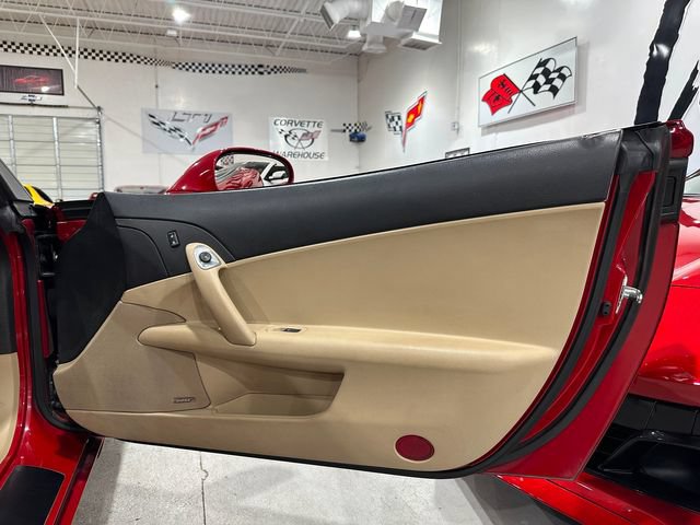 Used 2005 Chevrolet Corvette Coupe w/ Preferred Equipment Group RWD image 14