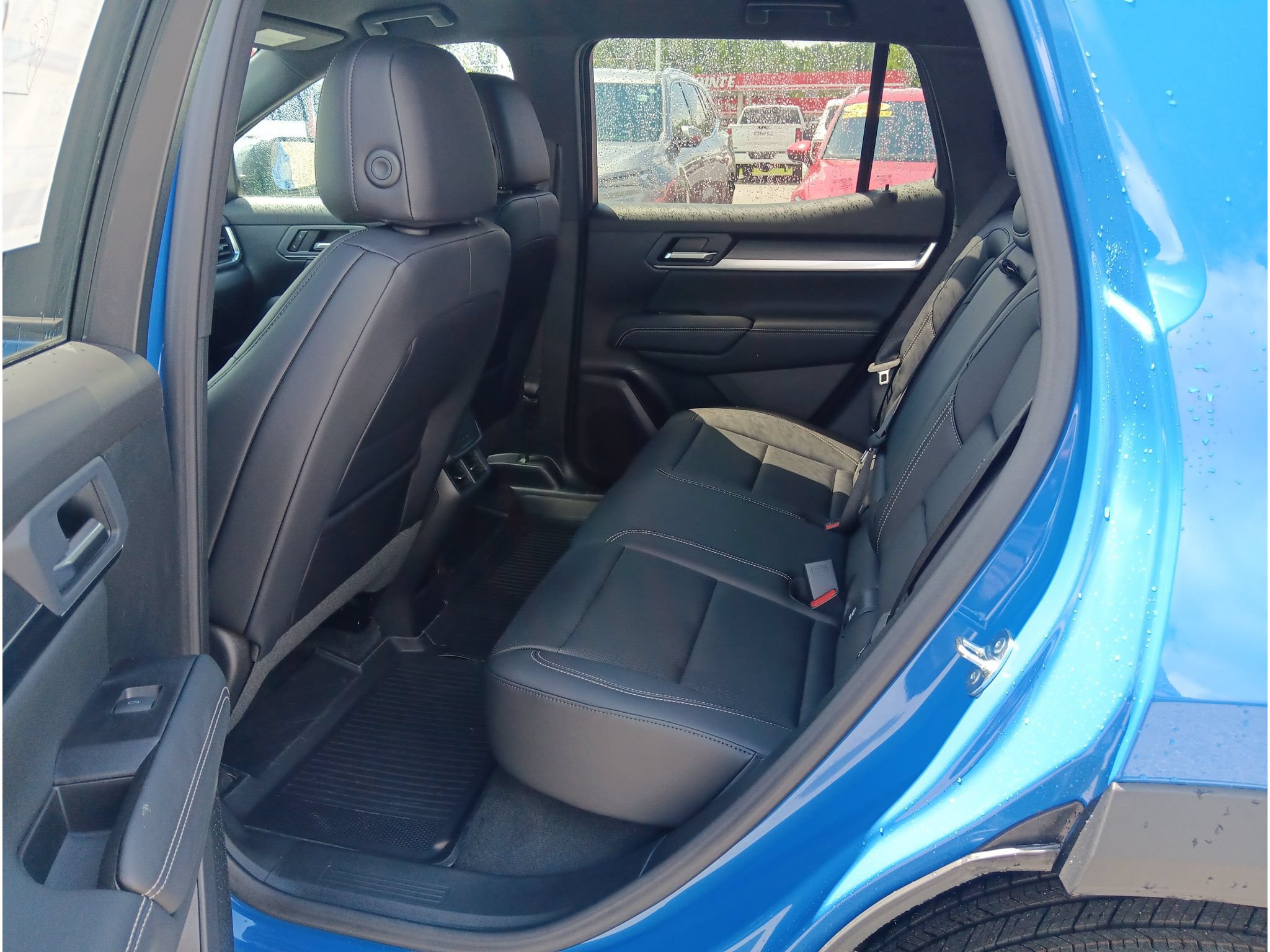 New 2027 GMC Terrain Elevation w/ Elevation Premium Package FWD image 13