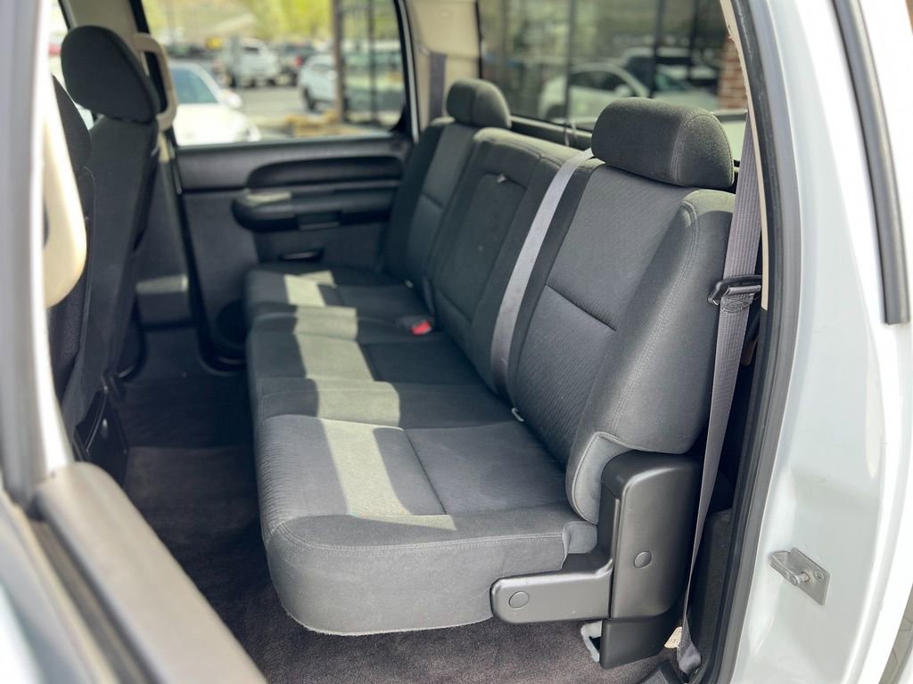 Used 2014 Chevrolet Silverado 2500 LT AWD/4WD image 23