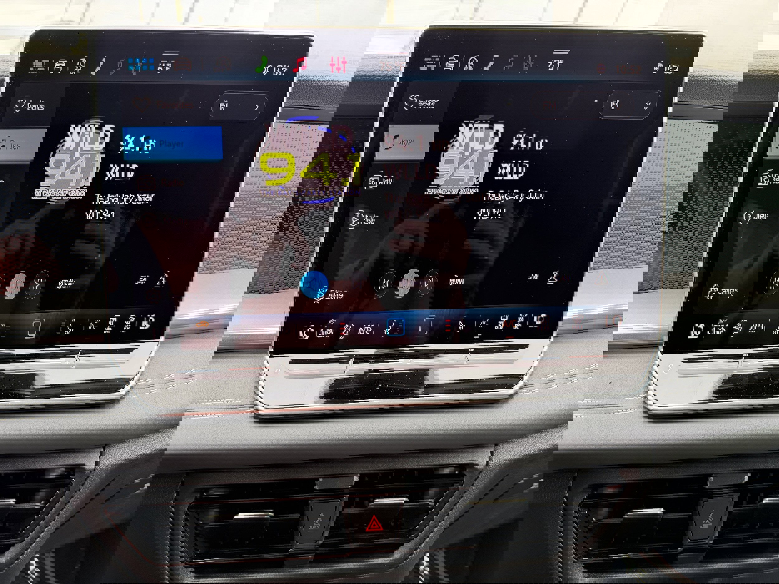 New 2026 Volkswagen Tiguan SE image 22