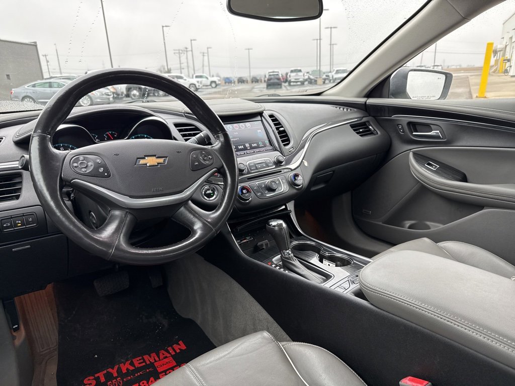Used 2017 Chevrolet Impala Premier w/ Enhanced Convenience Package image 11