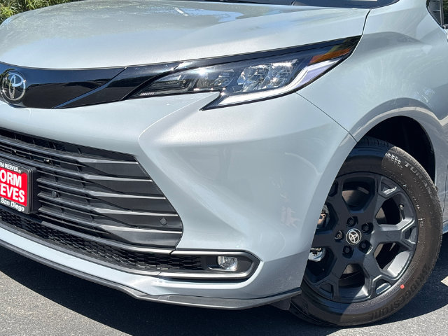New 2026 Toyota Sienna XLE Woodland Edition AWD/4WD image 3