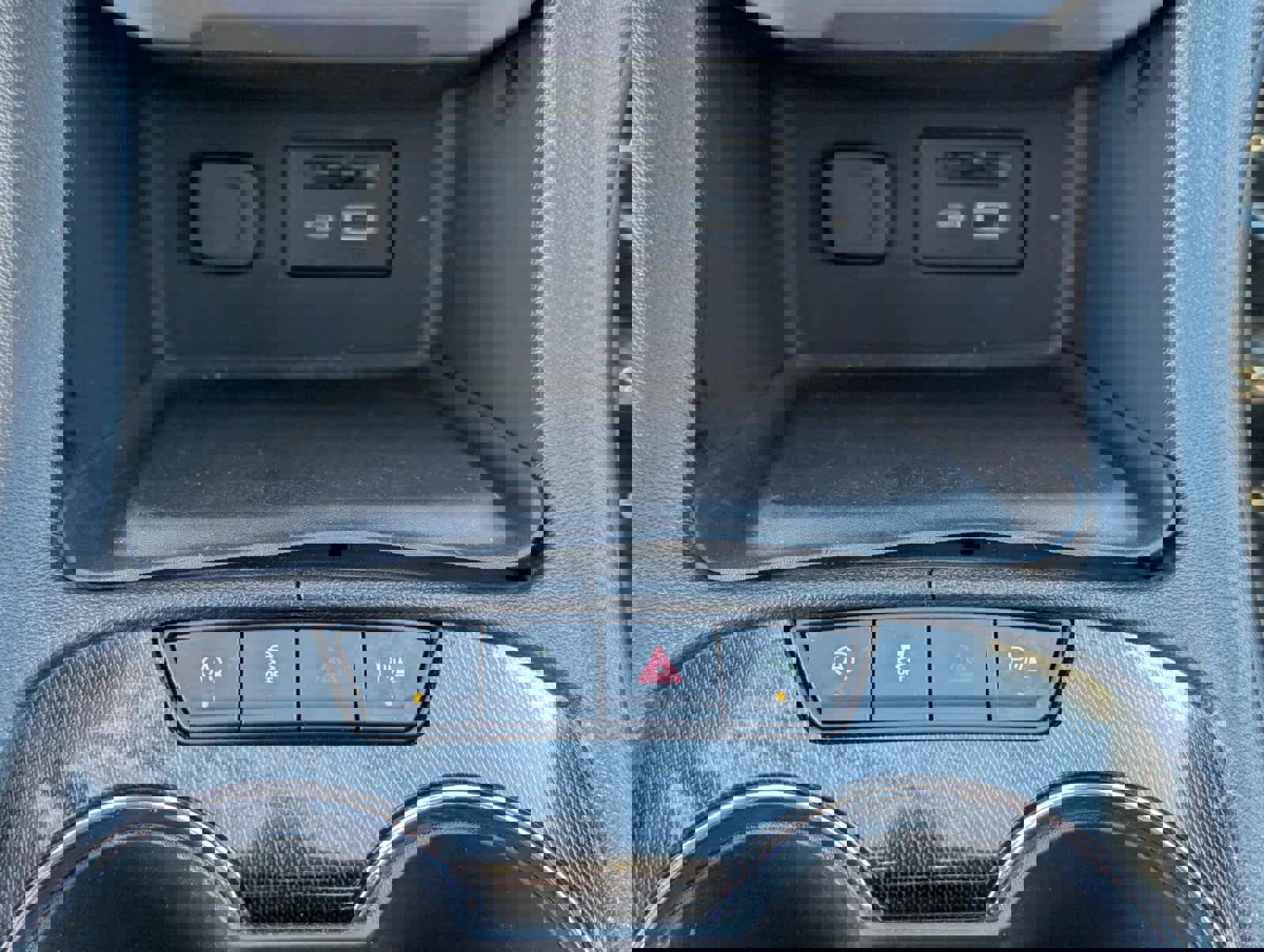 Certified 2023 GMC Acadia AT4 w/ Technology Package image 30