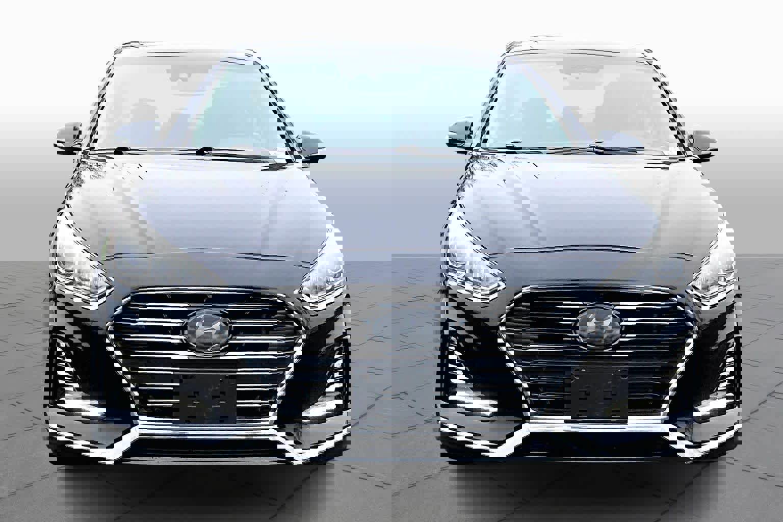 Used 2018 Hyundai Sonata SEL w/ Tech Package 02 image 4