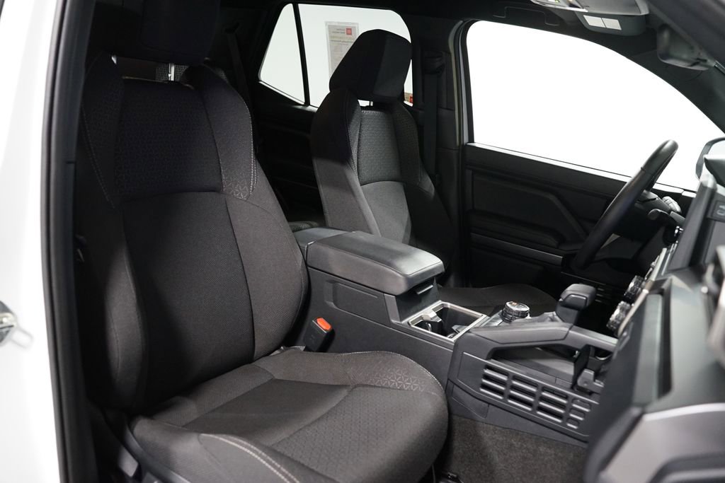 Certified 2025 Toyota 4Runner SR5 AWD/4WD image 29