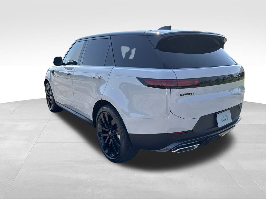 New 2025 Land Rover Range Rover Sport SE image 3