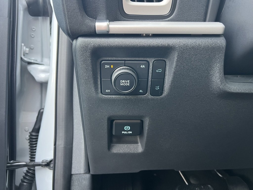 Certified 2025 Ford Expedition Active image 21