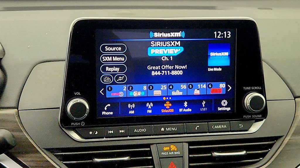 Used 2024 Nissan Altima 2.5 SV AWD/4WD image 17