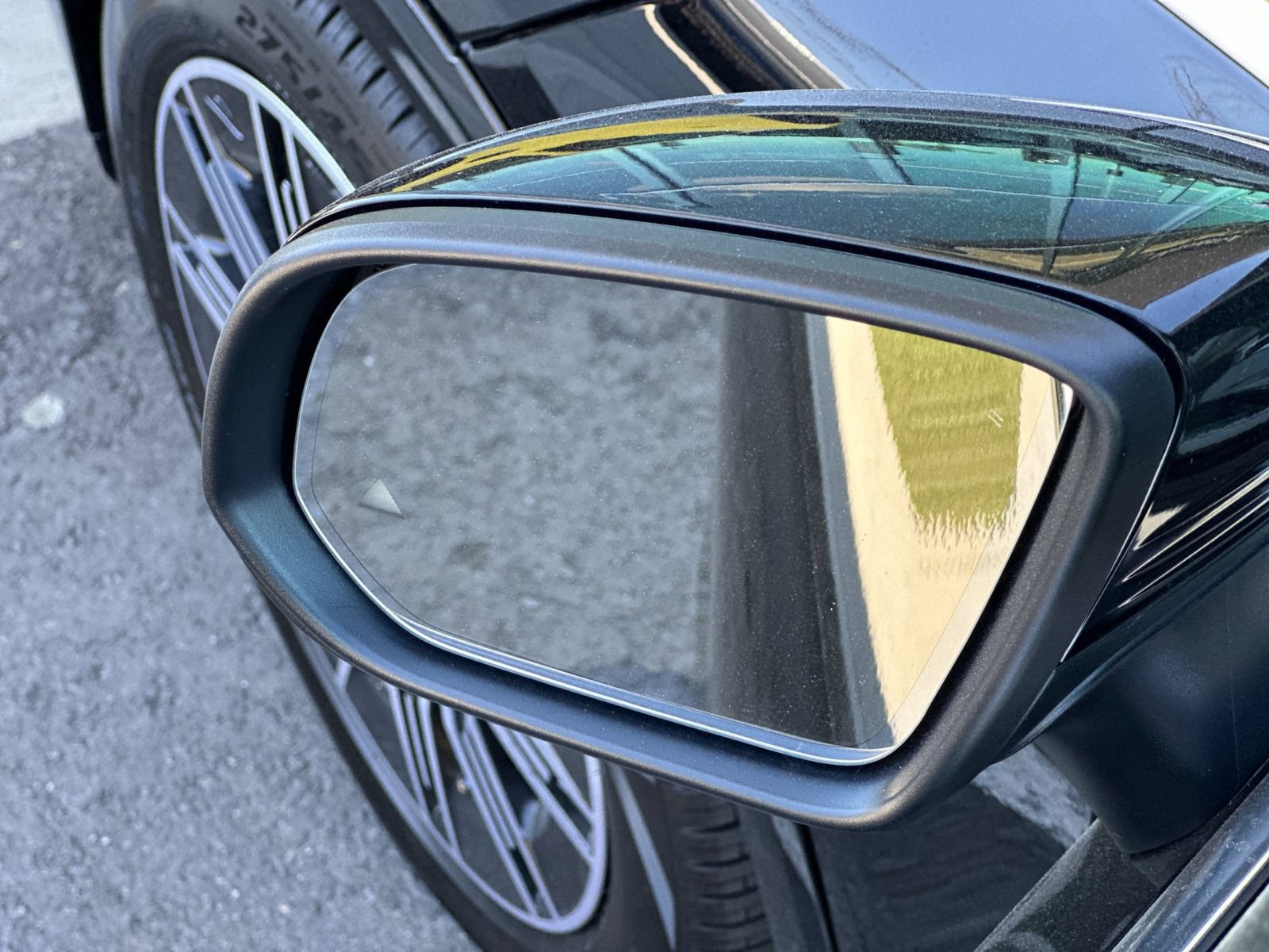 New 2026 Mercedes-Benz EQS 400 4MATIC SUV image 9