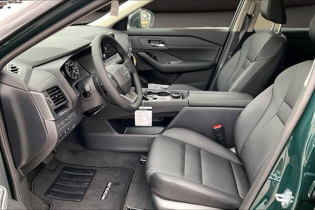 New 2026 Nissan Rogue SV image 7