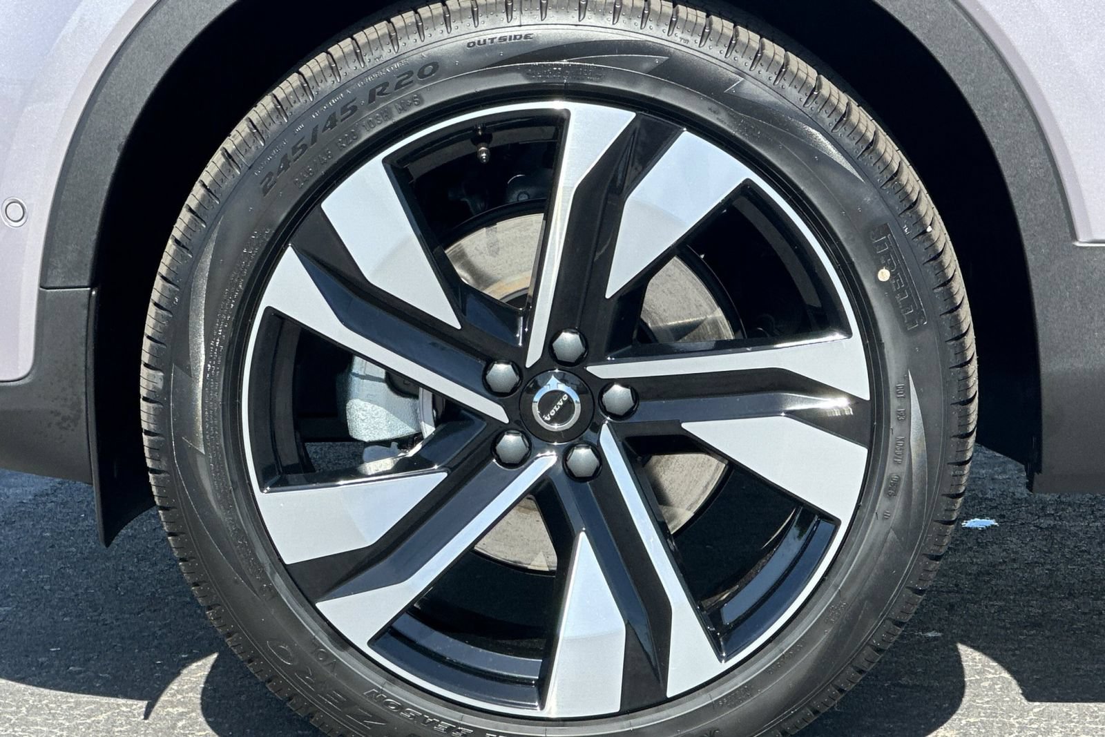 New 2026 Volvo XC40 B5 Ultra w/ Climate Package AWD/4WD image 25
