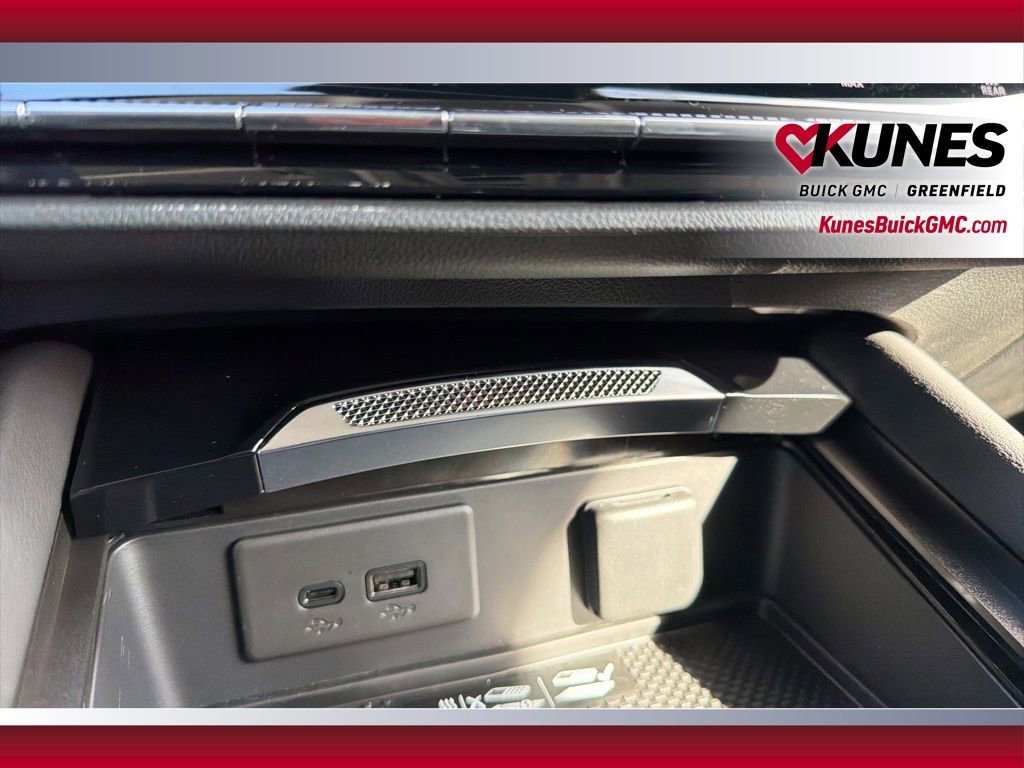 New 2026 Buick Envision Sport Touring image 27