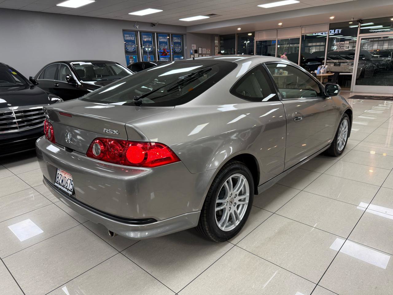Used 2005 Acura RSX Coupe with 5-speed AT FWD image 6