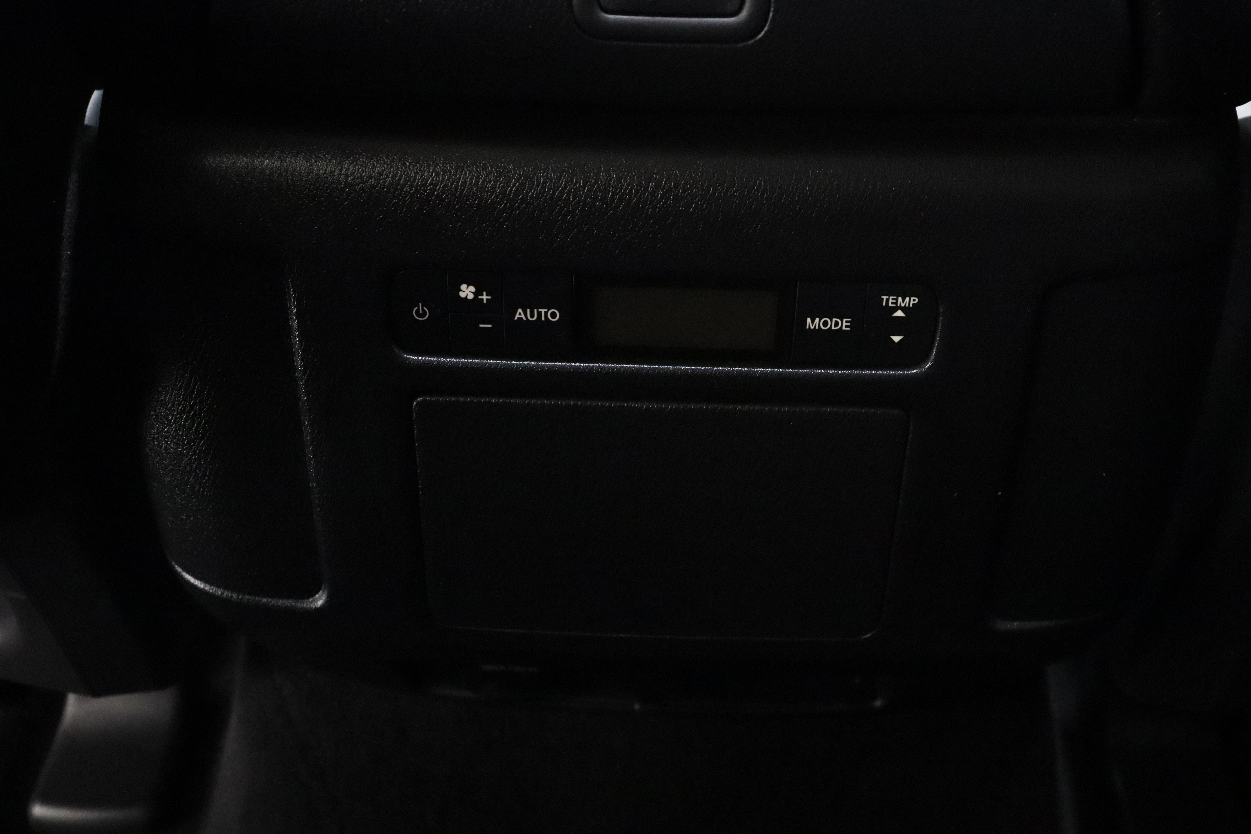 Used 2021 Nissan Armada SL w/ Captain's Chairs Package RWD image 33