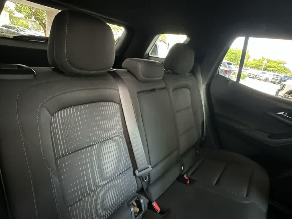 Used 2025 Chevrolet Equinox LT w/ Safety and Technology Package FWD image 26