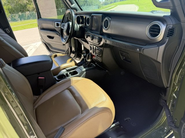 Used 2021 Jeep Wrangler Unlimited Rubicon AWD/4WD image 17